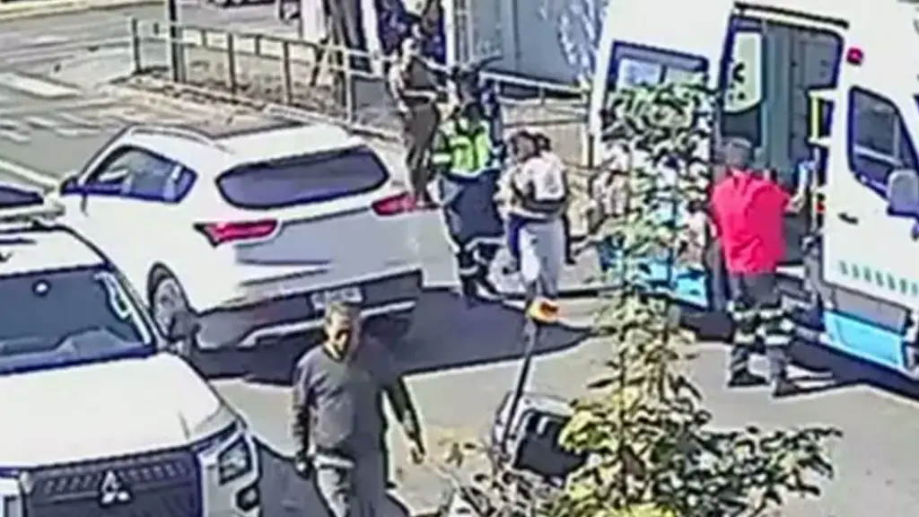 Niño de 7 años es atacado con cuchillo por estudiante de 12 en colegio de Renca, La Tribuna 