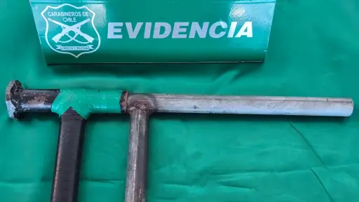 Detienen a menor por violencia intrafamiliar y porte de arma artesanal en San Rosendo