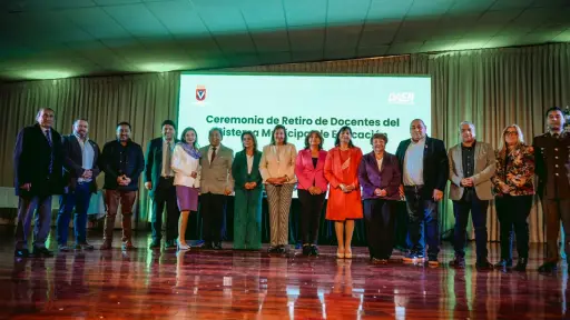 Laja reconoce la trayectoria de seis destacadas docentes que culminan su etapa en la educación pública