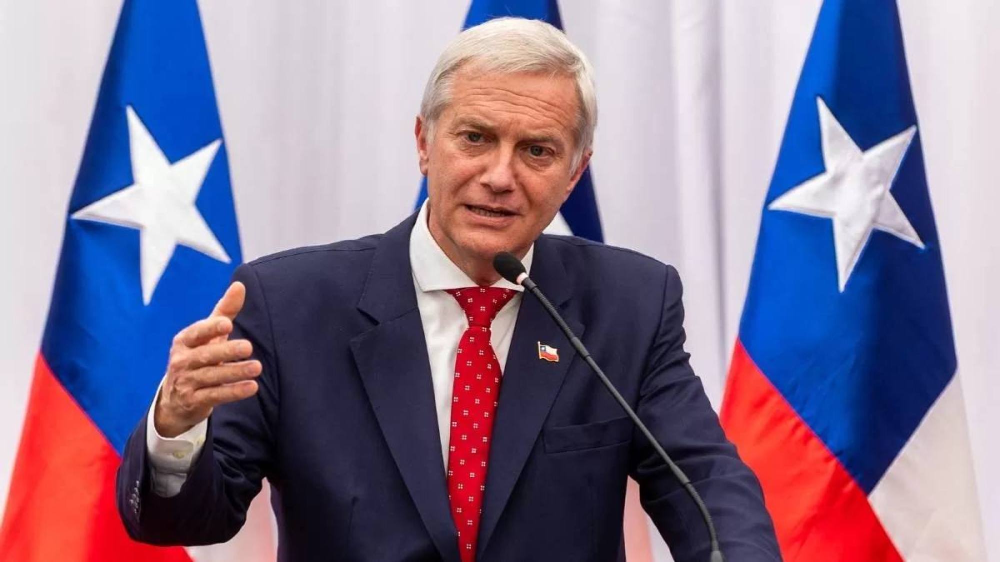 Presidente Kast descarta recortes en programas sociales y respalda coordinación en medio de diferencias entre ministros