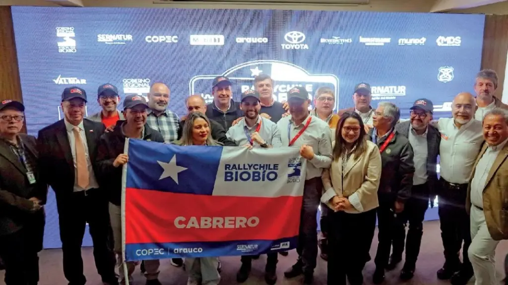 Autoridades locales y organizadores encabezaron en Cabrero el lanzamiento de la fecha internacional del RallyMobil, que promete volver a llenar de velocidad, emoción y desarrollo a la región del Biobío., cedida