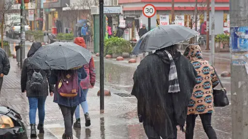 Se esperan lluvias y fuertes ráfagas de viento para este martes en Los Ángeles 