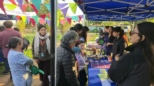 Jornada de tenencia responsable reunió a familias en Plaza El Aromo de Villa Génesis