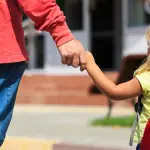 Uno de de los errores más habituales que se cometen a la hora de buscar un colegio, sobre todo entre los padres primerizos de Chile, es comenzar la búsqueda sin haber pensado seriamente qué enfoque educativo es el que priorizan. 