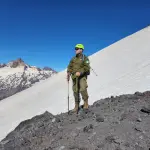 Desde hace tres años que el cabo primero de Carabineros ejerce labores en la Tenencia (F) de Antuco., Cedida