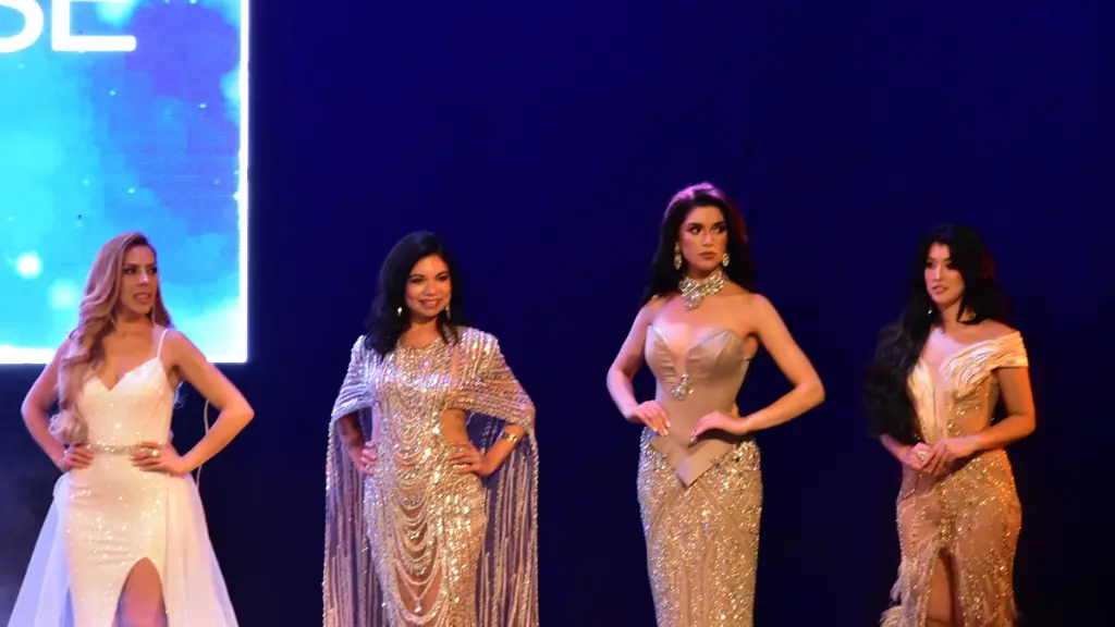 Cuatro de las candidatas en el Teatro Municipal | Sebastián Lavoz