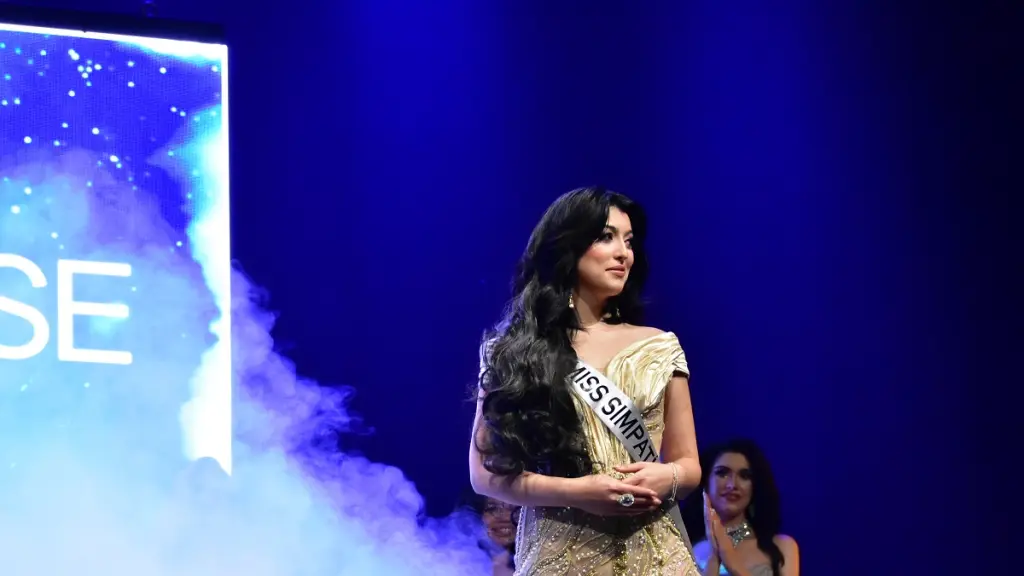 Javiera Ponce, primera finalista del Miss Universo Los Ángeles, fue distinguida también como Miss Simpatía | Sebastián Lavoz