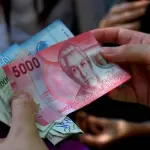 El incremento impacta directamente en créditos, arriendos y servicios indexados, encareciendo el costo de vida en Chile., contexto