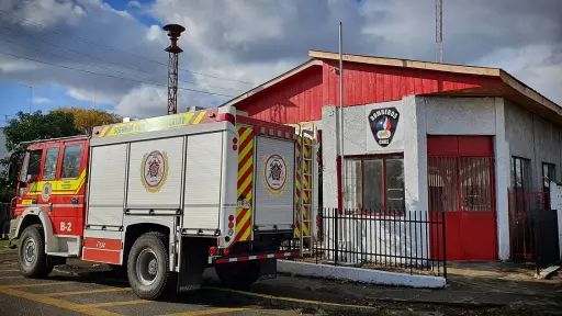 En junio votarán reposición de cuartel y compra de carro de Bomberos de Cabrero