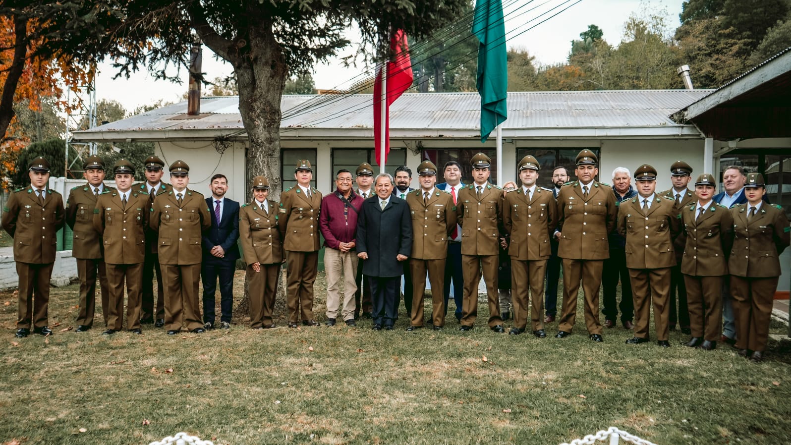 En la instancia se destacó el compromiso, la vocación de servicio y el trabajo comunitario de Carabineros en el territorio. / Municipalidad de Laja