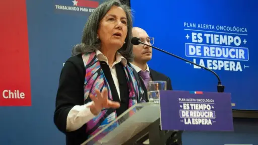 Ministra de Salud rechaza entrega de datos de migrantes irregulares: No podemos ir contra la ley ni negar atención