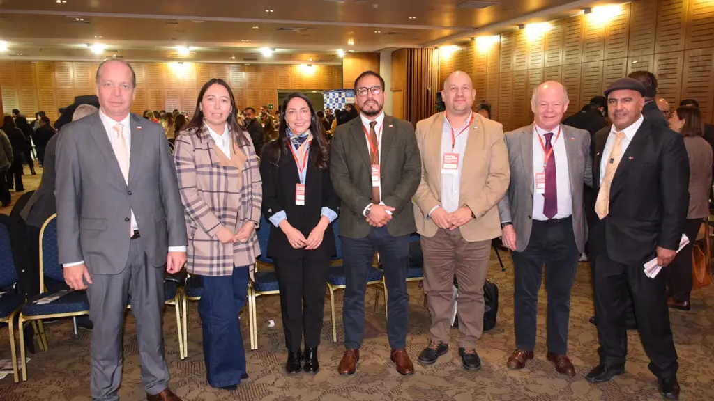 Juan Pablo Mellado, delegado presidencial provincial de Biobío; Claudia Fuentes Riveros, directora Diario La Tribuna y Radio San Cristóbal; Camila Álvarez, Daniel Pacheco, Javier Salamanca, Pedro Ramírez y Pablo Urrutia. | La Tribuna