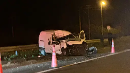 Colisión frontal en enlace María Dolores deja lesionados y congestión en Ruta 5 Sur de Los Ángeles