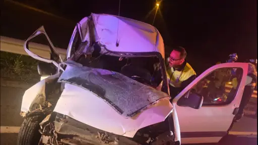 Habilitan tránsito vehicular luego de pericias de la SIAT en enlace María Dolores por fatal accidente