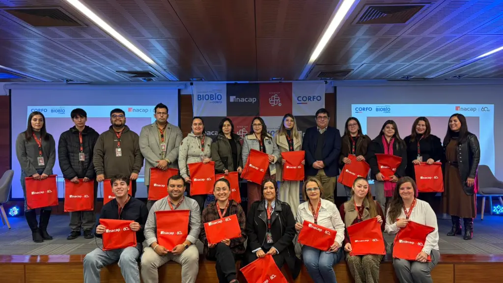 Esta iniciativa busca potenciar la innovación y el emprendimiento fomentando procesos colaborativos donde estudiantes, docentes y el sector productivo convergen para transformar ideas en soluciones.