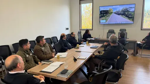 Autoridades y equipos de emergencia coordinan acciones preventivas ante sistema frontal en la comuna de Mulchén 
