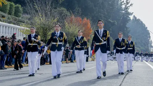 Más de tres mil 200 estudiantes de la provincia de Concepción rindieron homenaje a las Glorias Navales en Talcahuano
