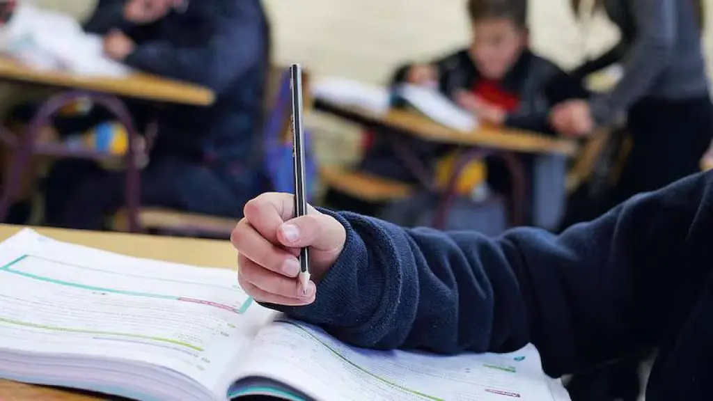 La resolución también enfatizó que la medida adoptada por el establecimiento se sustentó en antecedentes objetivos y en la necesidad de resguardar la seguridad de la comunidad educativa., contexto