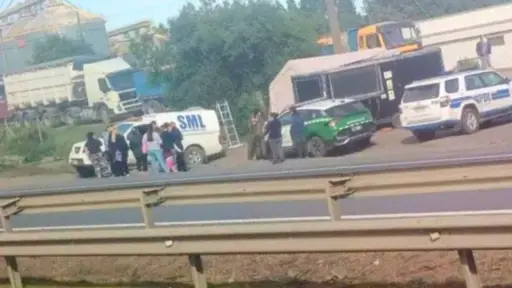 Encuentran mujer fallecida al interior de foodtruck en la Ruta 5 Sur en Los Ángeles