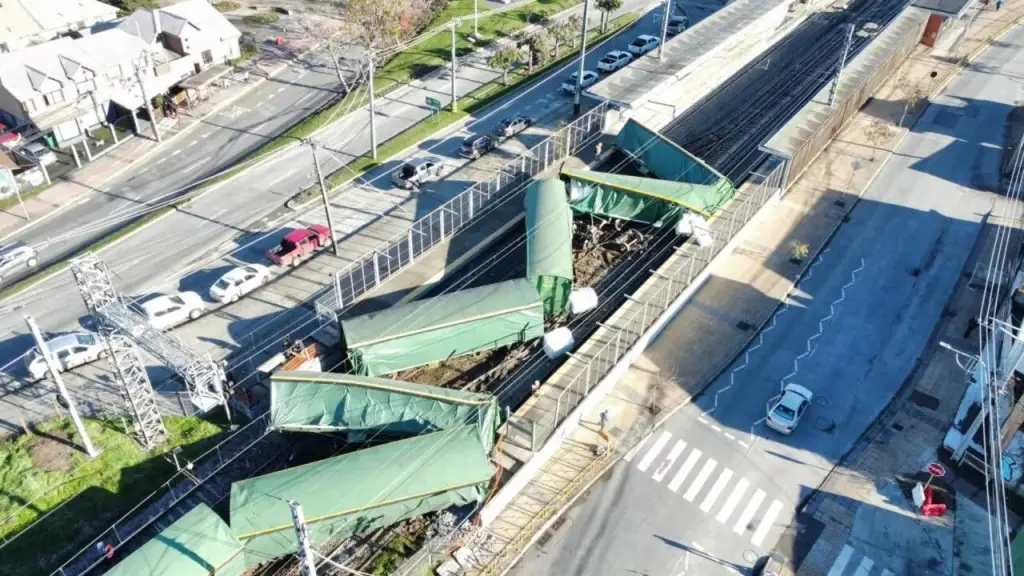 Informe preliminar de la UIAF atribuye el accidente a una falla mecánica en un carro de Fepasa., Redes sociales