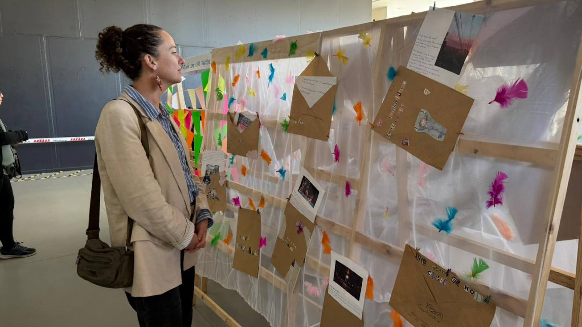 Lanzan en Los Ángeles la exposición "Los sentidos de la memoria" en el marco de la semana de la Educación Artística 2026