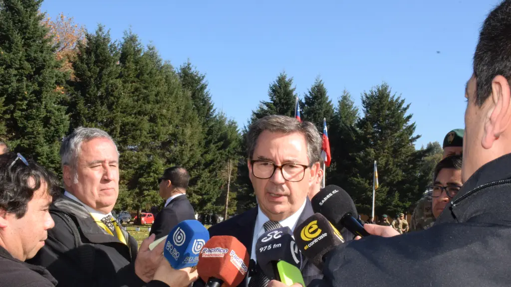 Fernando Barros Tocornal / Ministro de Defensa Nacional