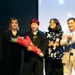 Mariela Belmar recibió un reconocimiento encabezado por la gerencia de la Corporación Cultural Municipal de Los Ángeles y la directora de la Escuela de Teatro de la entidad durante las actividades por el Día Nacional del Teatro., Corporación Cultural Municipal de Los Ángeles