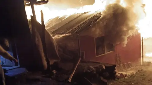 Mujer embarazada fue atendida de urgencia tras incendio con pérdida total en Nacimiento