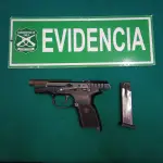 Armamento incautado por Carabineros de la Patrulla Foco, Cedida