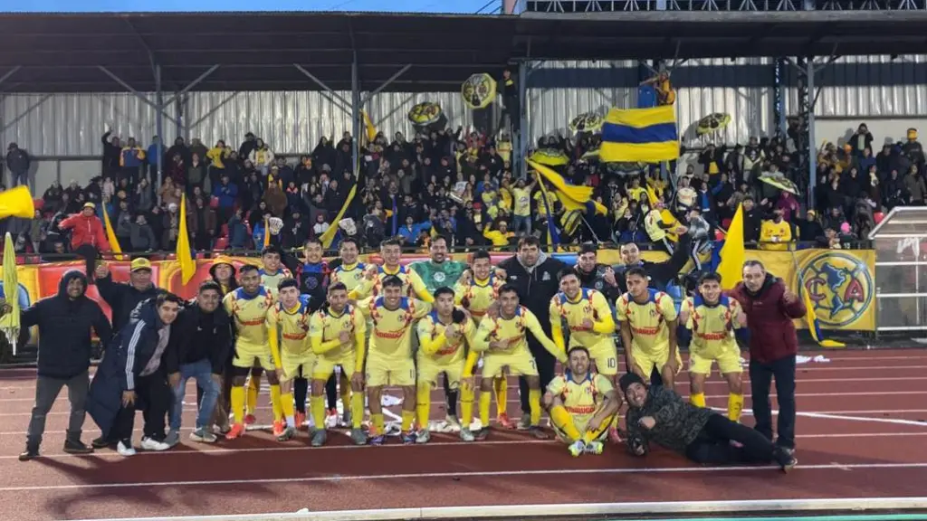 América celebra con su hinchada una nueva clasificación a una final regional, La Tribuna