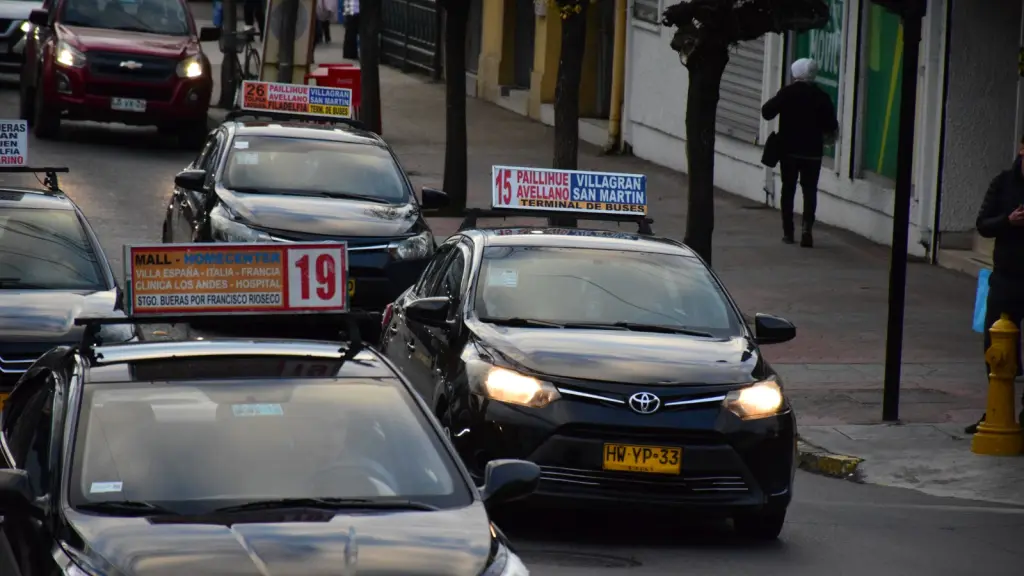 Taxis colectivos, La Tribuna