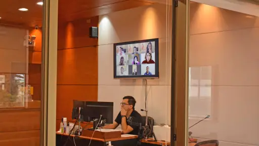 Comienza juicio en Los Ángeles contra excarabinero sindicado de ataque incendiario a su expareja e hijos