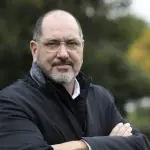 Raúl Escárate Peters asumió funciones en el Gobierno Regional del Biobío y participó en actividades ligadas a planificación territorial en su primera jornada., GORE Biobío