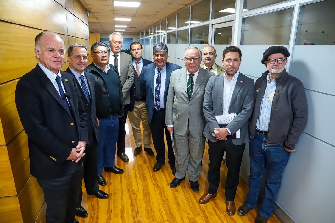 Reunión con ministro de Agricultura, Jaime Campos / MInagri