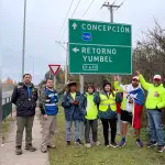 Familia de Julián retoma caminata bajo la lluvia durante tramo entre Cabrero y Yumbel en campaña solidaria., Cedida
