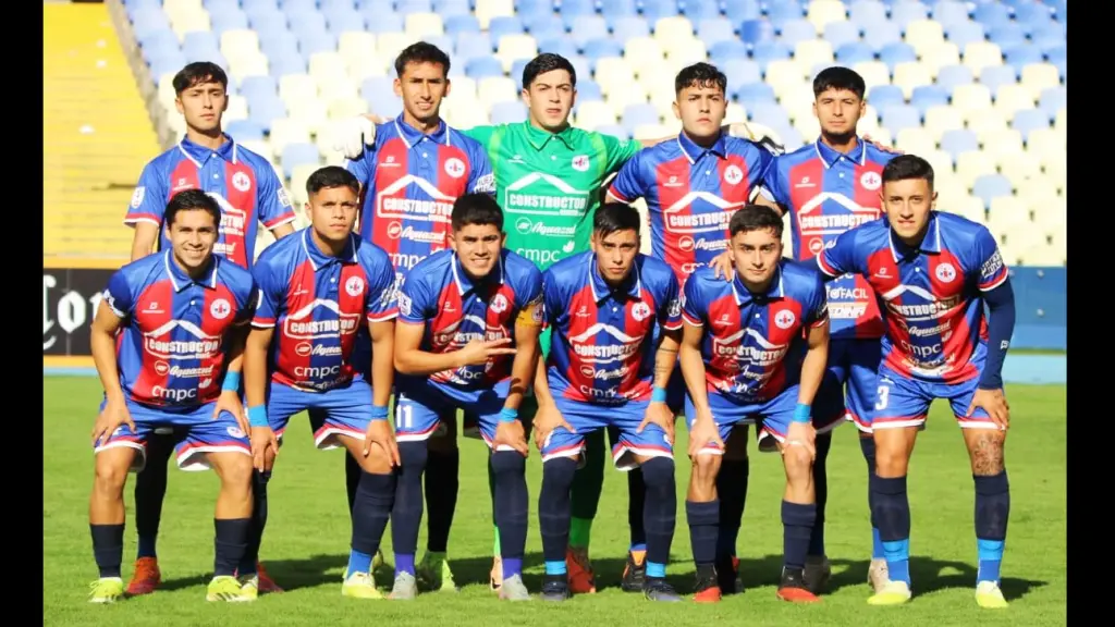 La Azulgrana enfrentará a un Nacimiento que llegará decidido a robar puntos en Los Ángeles, mientras que los dirigidos por Giovanni Olivares, buscarán lavar heridas y lograr sus primeros tres puntos, La Tribuna