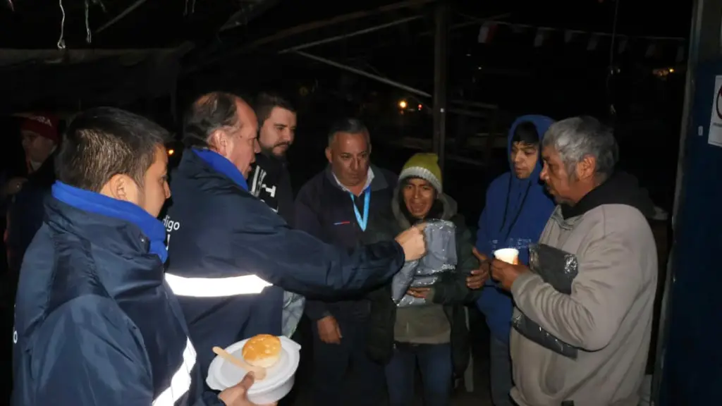 El delegado presidencial provincial de Biobío y el seremi de Desarrollo Social acompañaron los recorridos nocturnos realizados tras la activación del primer Código Azul del año en Los Ángeles., Delegación Presidencial Provincial Biobío