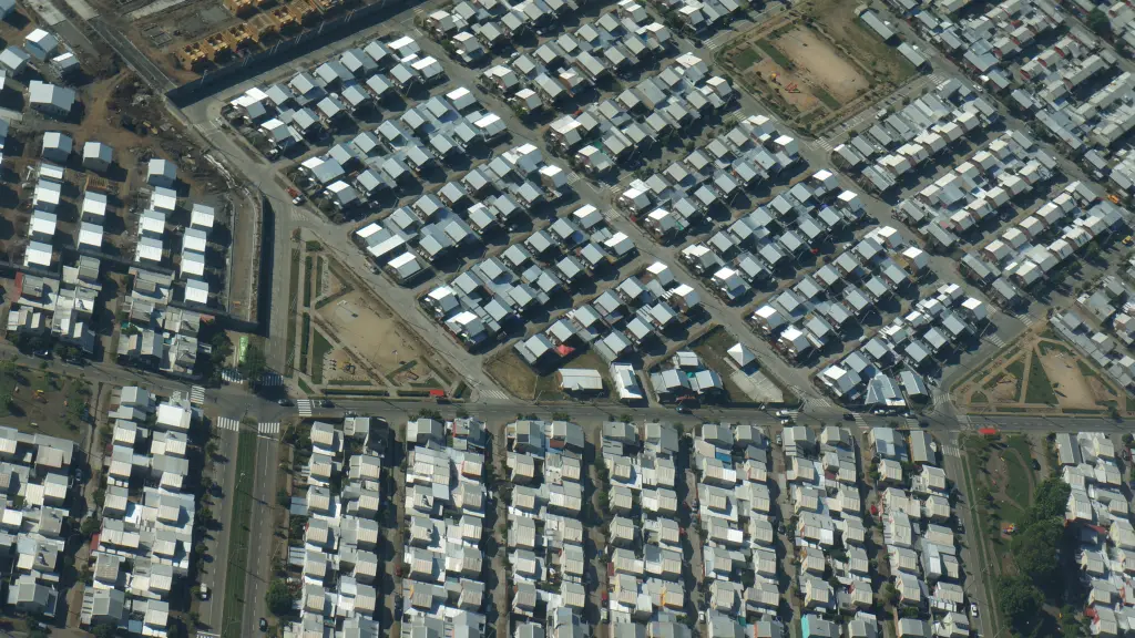 El análisis detallado del ICVU permite identificar áreas específicas donde la ciudad ha perdido terreno. En el caso de Los Ángeles, clasificada como una ciudad intermedia, los datos la sitúan debajo del promedio de las localidades medidas., Diario La Tribuna