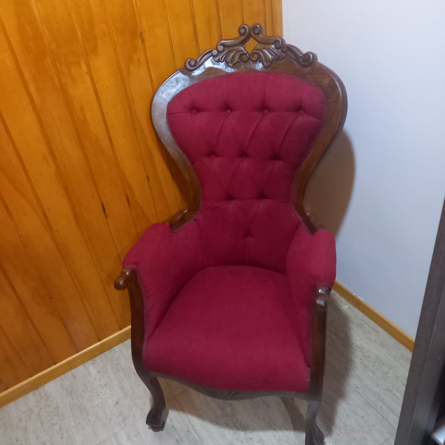 Sillón sustraído desde la parroquia. / Cedida