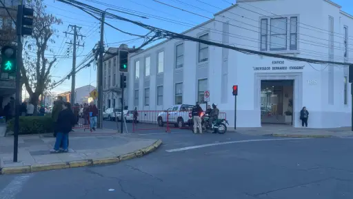 Suspenden tránsito vehicular en el cruce de Caupolicán con Colón por acto aniversario