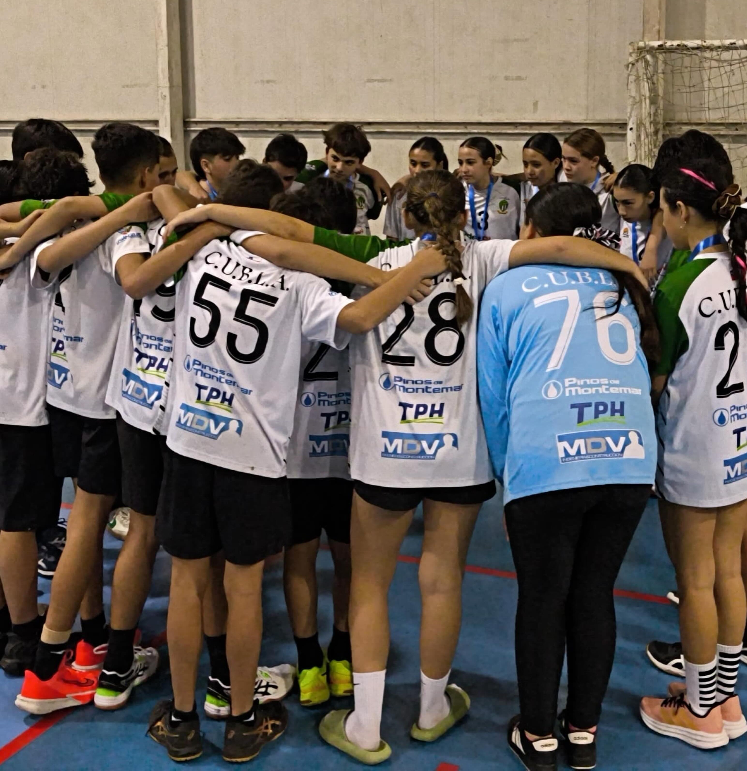Jugadores de Cubla celebran su brillante participación en la Copa Biobío 2026 / La Tribuna