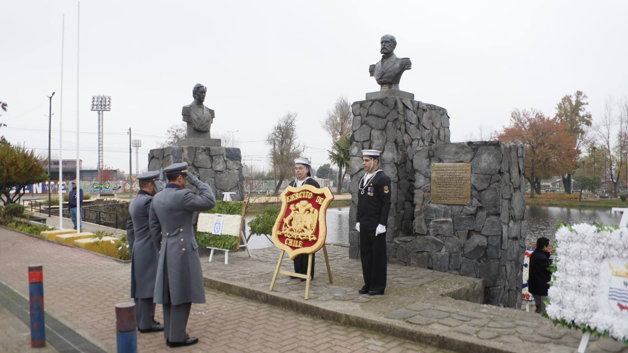 Destacan valores de unidad y servicio durante acto por las Glorias Navales en Los Ángeles