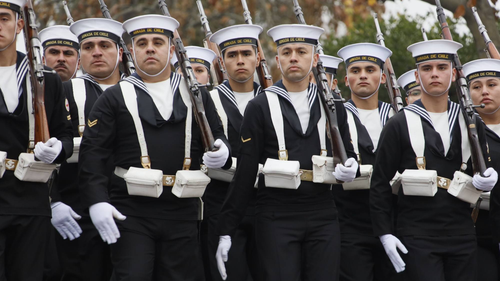 Los Ángeles conmemoró las Glorias Navales con desfile, homenajes y aniversario de histórica sociedad patriótica