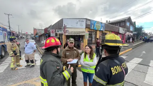 Bomberos de Nacimiento lideraron simulacro de emergencia estructural en establecimiento educacional