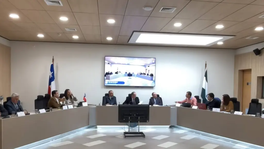 Usted es un mentiroso: Desacuerdos en el Concejo Municipal de Los Ángeles por financiamiento deportivo, Concejo Municipal 