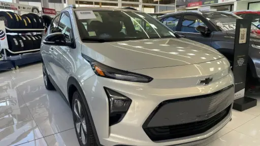 Los Ángeles lidera la electromovilidad regional con 44 taxis eléctricos adjudicados