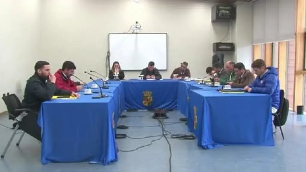 Sesión Concejo Municipal, Municipalidad de Cabrero