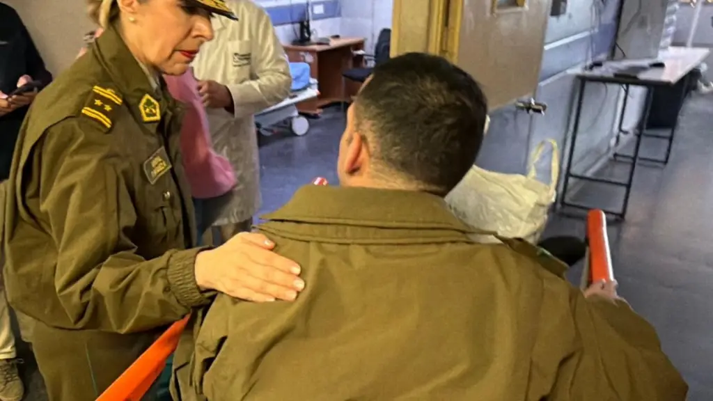 Carabinero herido tras atropello en seguimiento a presunto femicida frustrado en Valparaíso: Gobierno presentará querella, Internet 
