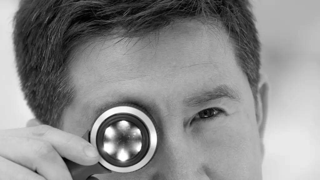 Dr. Fernando Pérez   Dermatólogo • Director Médico, ViuClinic