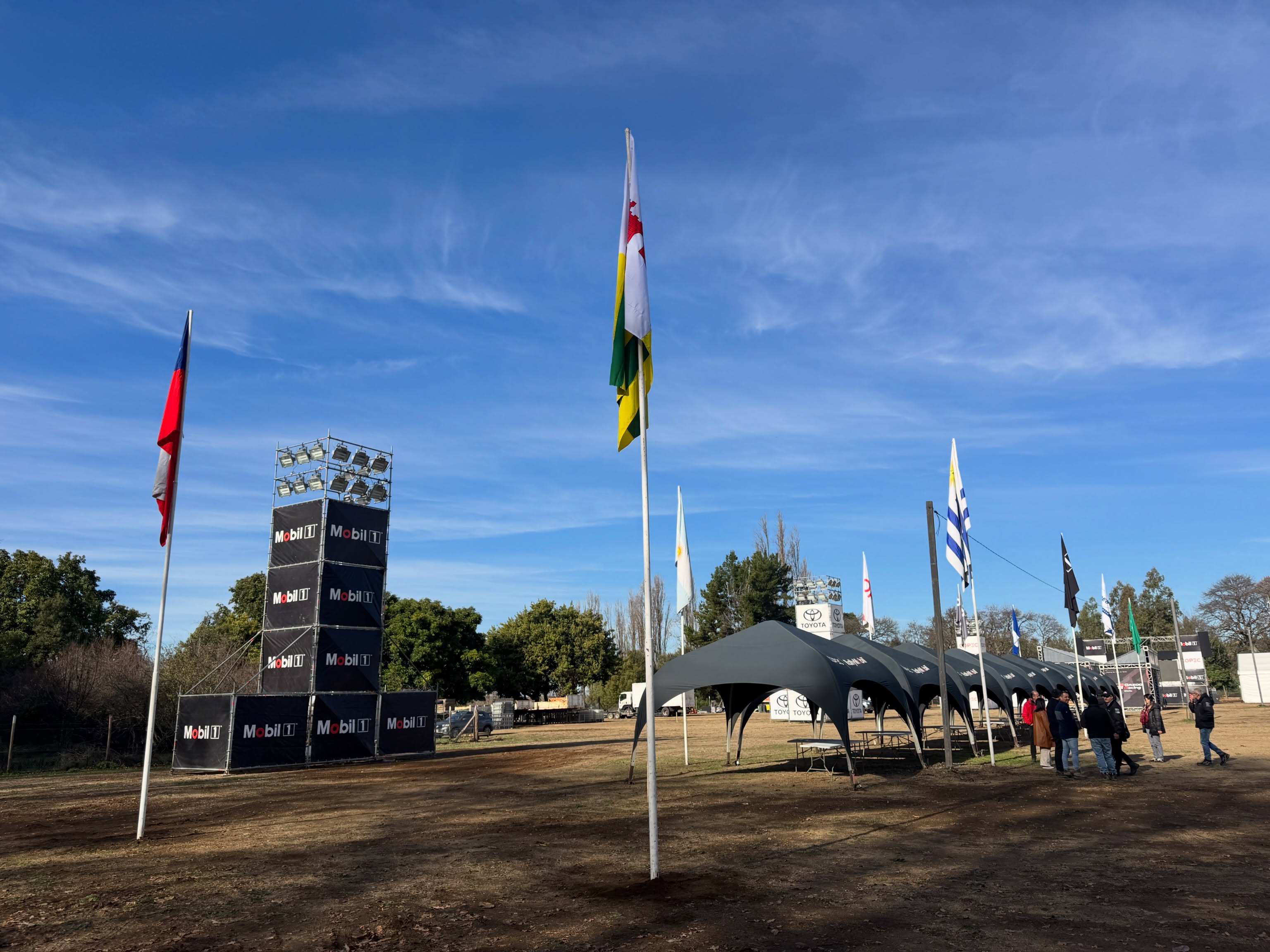 El parque de asistencia lista y preparada para recibir a los bólidos y el público en general / La Tribuna